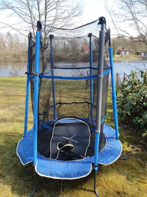 Ferienhaus Blauer See Mit Optionalem Hot-Tub Bockhorn  Buitenkant foto